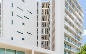 Lanai Riverside Apartments